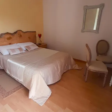 Les Pigeonnes Bed & Breakfast