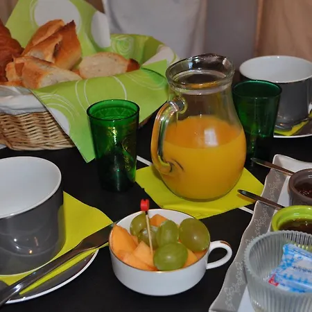 Bed & Breakfast Les Pigeonnes 2*
