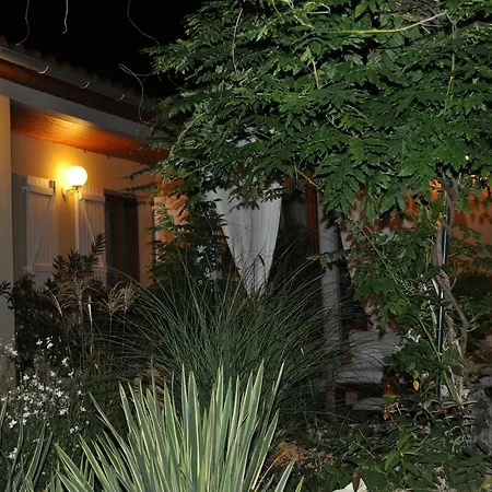 Les Pigeonnes Bed & Breakfast