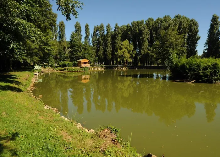 Les Pigeonnes Oda ve Kahvaltı 3*