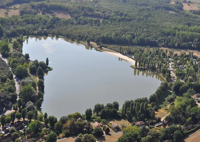 Les Pigeonnes 3* Groléjac